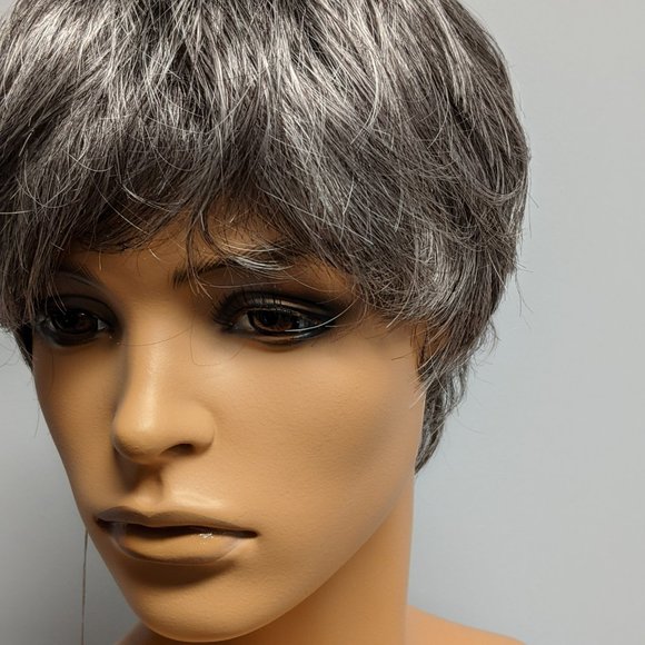 Estetica MIA Wig Brand new in box - Picture 2 of 8